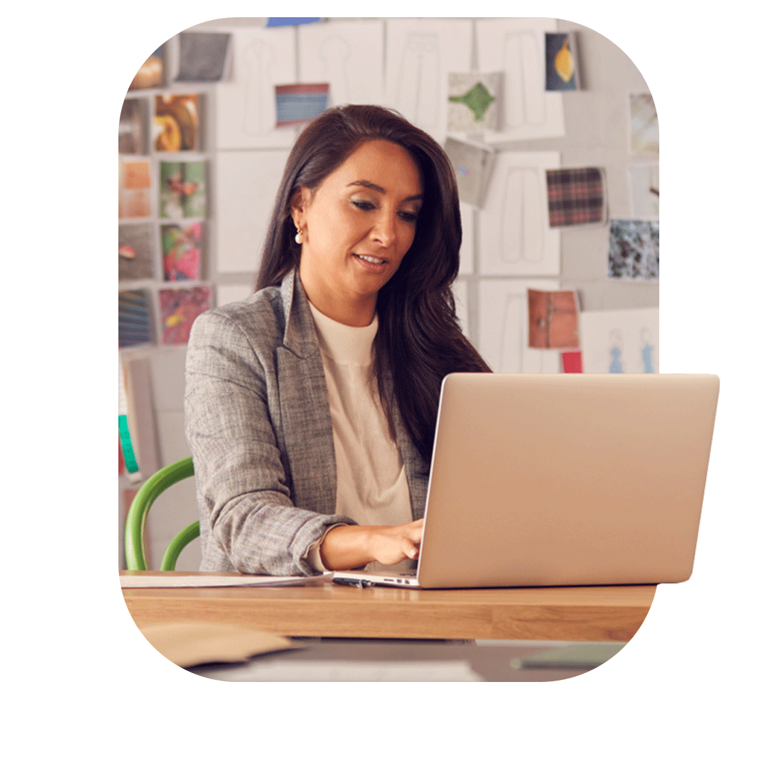 Zyxel Nebula FWA505v2 delivers up to 4.67Gbps 5G NR and AX3000 WiFi 6 with reliable 360-degree coverage for up to 64 connected devices.