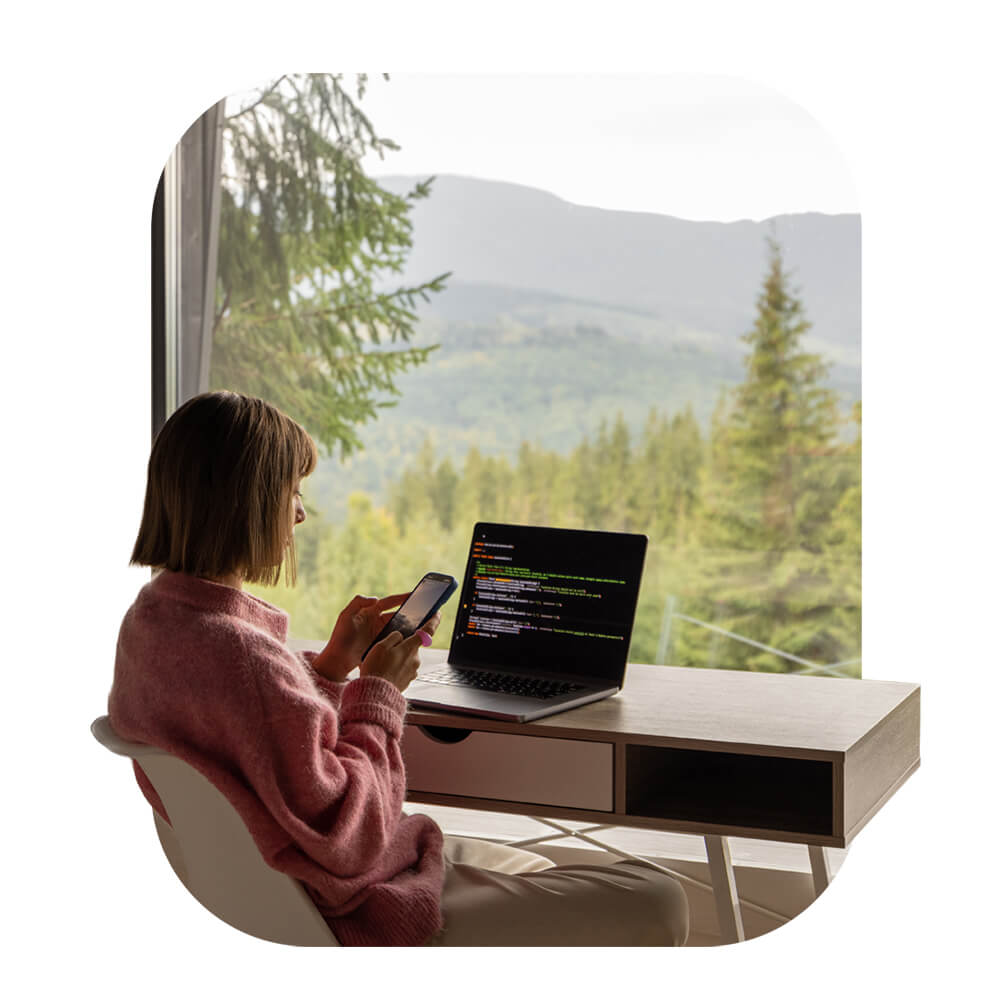 Outdoor-ready. Reliable connectivity, rain or shine.