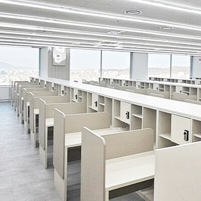 Zyxel case study: Korean academy uses WiFi 7 APs, USG FLEX firewall, 10G switches and Nebula for secure online learning. 